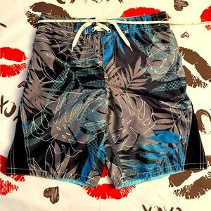 Swim trunks medium 8/10